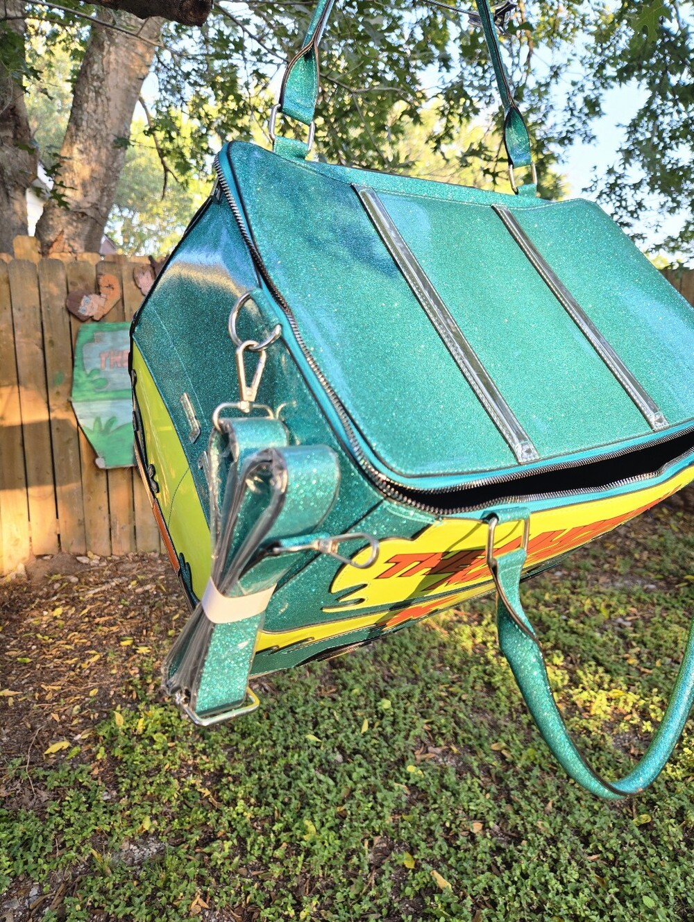 Dolls Kill Scooby-Doo Mystery Machine Weekender Duffel Bag Rare EUC Read - Picture 8 of 17
